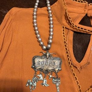 Rodeo Necklace with Earrings